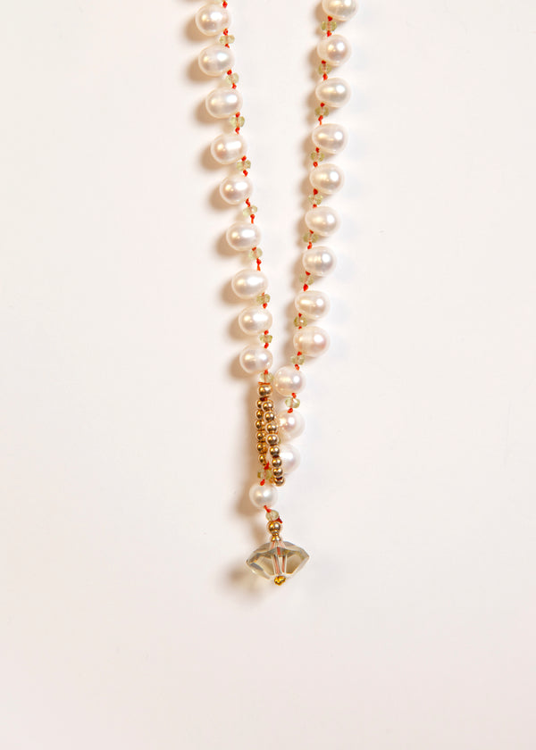 Natural Pearl Necklace Interspersed with Peridot 85cm